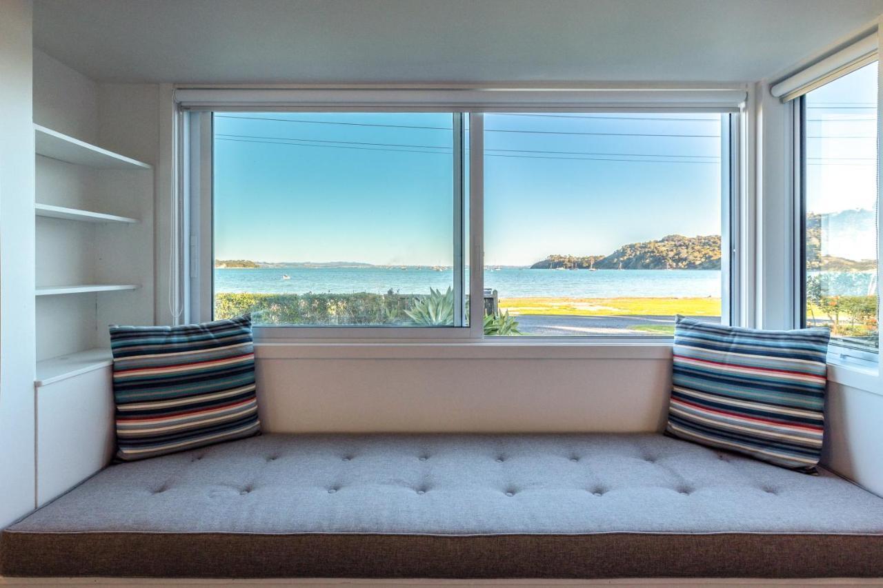 Driftwood Beach House With Spa Pool - Absolute Beachfront! Blackpool Luaran gambar